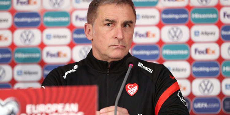 Stefan Kuntz açıkladı: İrfan Can Kahveci ve Yusuf Yazıcı neden kadroya alınmadı?