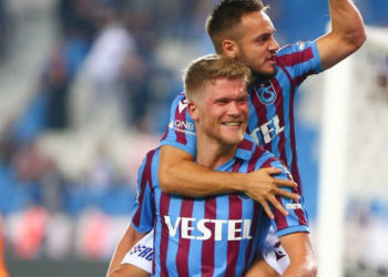 Süper Lig tarihinde 10 puan farktan geri dönebilen takım yok