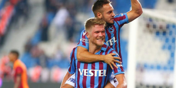 Süper Lig tarihinde 10 puan farktan geri dönebilen takım yok