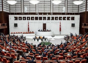 TBMM'deki bütçe görüşmeleri: Vatandaşın yararına ne varsa reddettiler