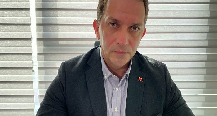 Taciz mesajlarını inkâr eden Mücahit Birinci, AKP MKYK’nin WhatsApp grubundan çıktı