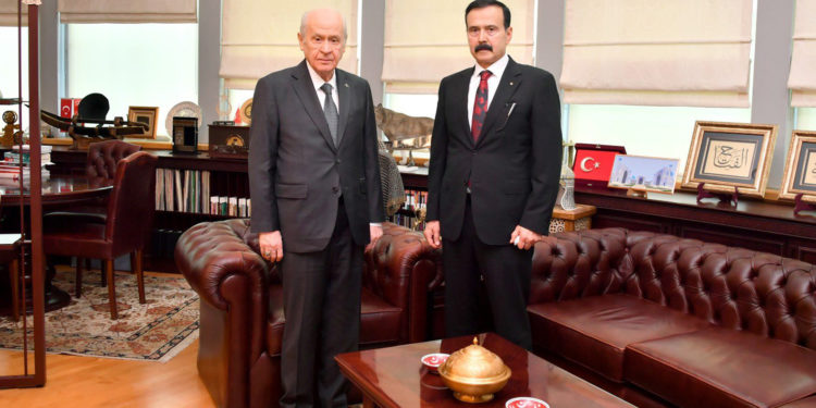 Tahliye edilen Kürşat Yılmaz’ın ilk ziyareti kendisini ‘kahraman’ ilan eden Bahçeli’ye