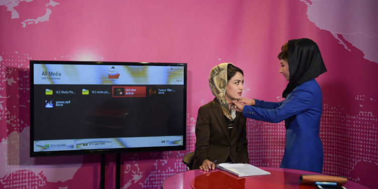 Taliban, kadınların yer aldığı dizi, film ve tiyatroları yasakladı