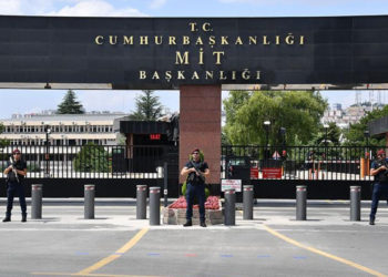 Tartışma büyüyor: MİT’e CV gönderen gazetecilerin sayısında patlama var!