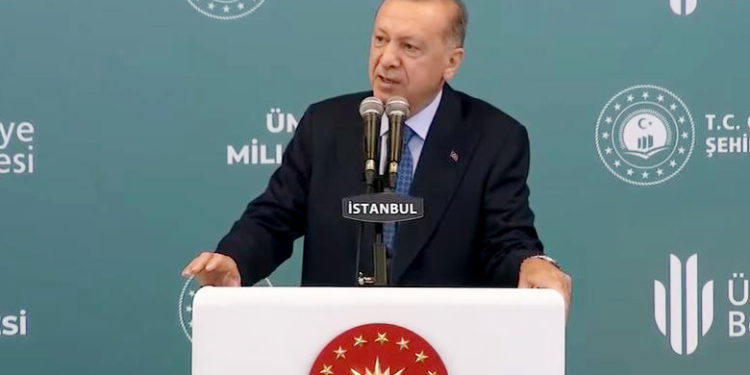 Tayyip Erdoğan, yine CHP’yi hedef aldı: Çöp, çamur, çukur!