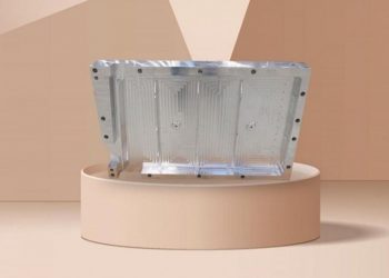 Temel Kotil, milli uçağın ilk parçasını gösterdi