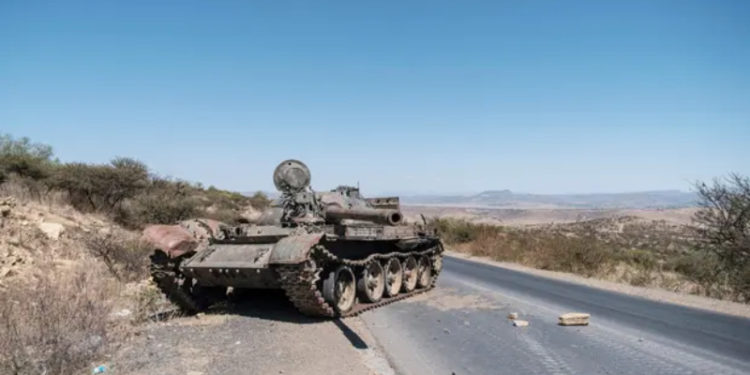 Tigray güçleri, Etiyopya'da başkente giden iki ana yolun kontrolünü sağladı