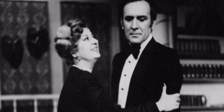 Tiyatro ve seslendirme sanatçısı Doğan Bavli hayatını kaybetti