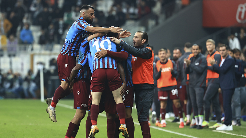 Trabzonspor 90+6'da attı, Beşiktaş'ı evinde devirdi!