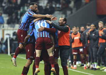 Trabzonspor 90+6'da attı, Beşiktaş'ı evinde devirdi!