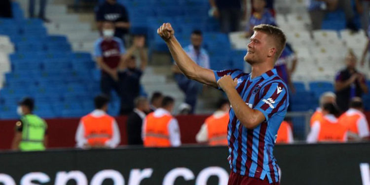 Trabzonspor'a derbi öncesi Cornelius müjdesi