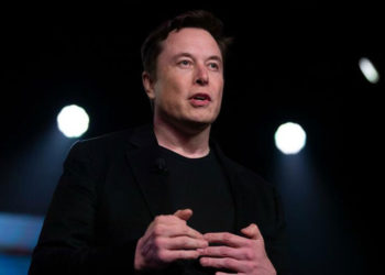 Twitter'da Musk'a 'hisselerini sat' denildi