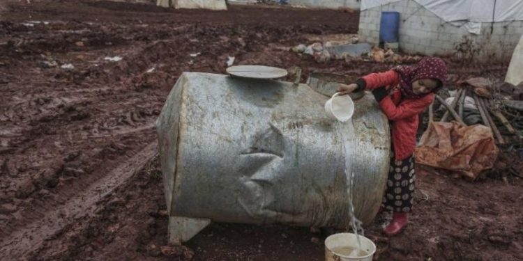 'Türkiye destekli cihatçılar suyu silah olarak kullanıyor'