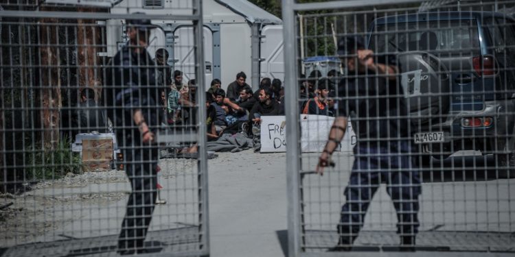 Türkiye’nin kabul etmediği 382 kişi Yunanistan’a sığındı