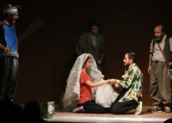 Urfa Barosu'ndan Kürtçe tiyatro