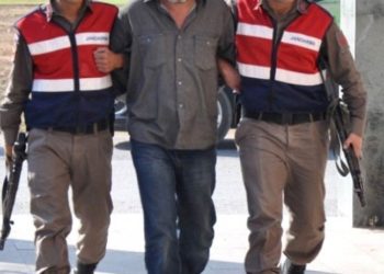 Uzman çavuş  42 kilo esrarla yakalandı