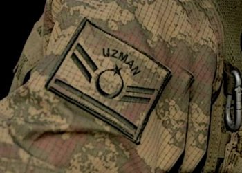 Uzman çavuş, satmaya götürdüğü 42 kilo esrarla yakalandı