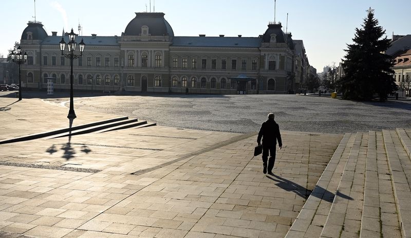 Vaka sayısının hızla artması üzerine Avrupa’da bir ülke daha tam kapanmaya gitti