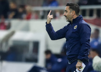 Vitor Pereira: Yediğimiz gol benim sorumluluğum, her şey benim sorumluluğum; bu şekilde, bitti!