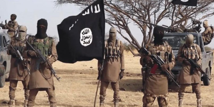 WSJ: Afganistan'da ABD'nin eğittiği asker ve casuslar, IŞİD'e katılıyor