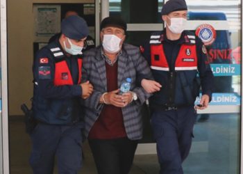 Yatakta yakaladığı gelini ile komşusunu öldürdü: 20 yıl hapis