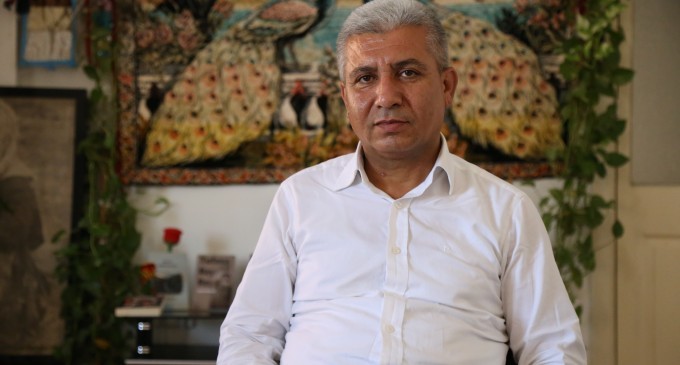Yazar Mevali: Herkes çocuklarıyla Kürtçe konuşmalı