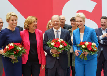 Yeşiller eş-başkanı Baerbock, Almanya’nın ilk kadın dışişleri bakanı olacak