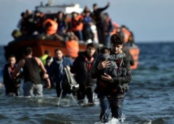 Yunanistan'da sığınmacıları kurtaran bir grup aktivist için 25 yıla kadar hapis cezası isteniyor