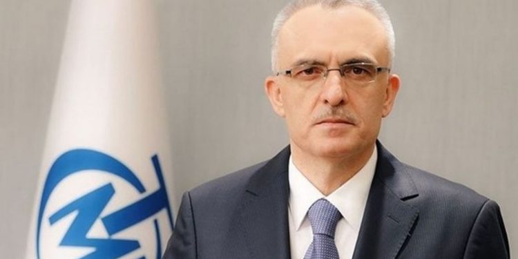 'Yüksek faiz düşük kur kısır döngüsü' bir yıl önce kuru düşürmüştü