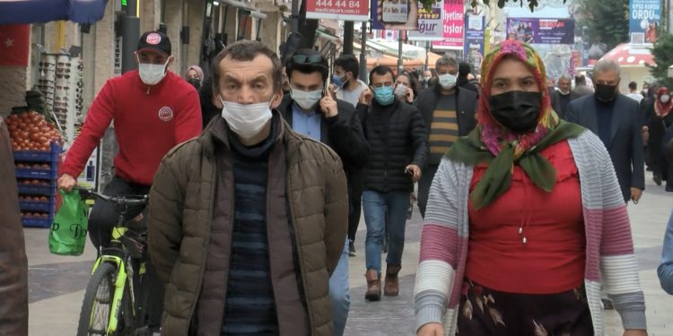Yüzde 84,4 ile aşılamada Türkiye 1'incisi ancak nüfusa oranla en fazla vakanın olduğu il: Ordu'da vatandaşa 'tedbir' çağrısı
