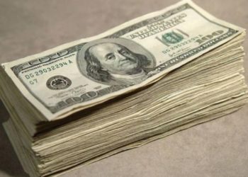 Yıl sonu dolar tahmini y&uuml;kseldi