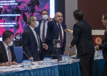 CHP’li Engin Özkoç, Soylu’ya patladı: 15 Temmuz’da toplanan paraları niye şehitlere vermediniz?