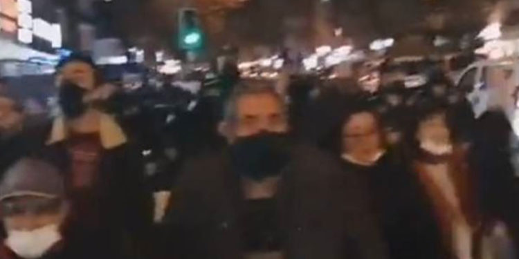 Çankaya sokaklarında "AKP istifa" sloganları