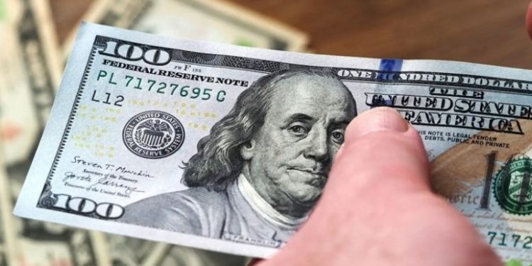 Çift haneye 1 kala: Dolar rekor tazeledi