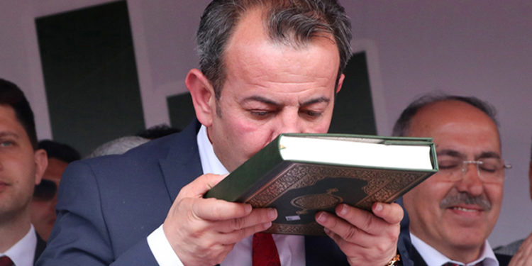 Özcan: Sosyal demokrasi anlayışım Kur’an ve hadis okumalarımla