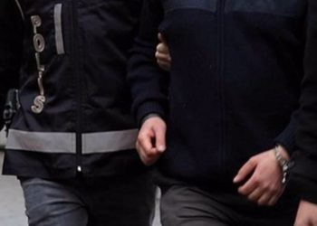 Özel harekat polisleri evleri bastı: 16 gözaltı