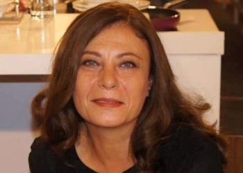 Ünlü oyuncu Semra Dinçer hayatını kaybetti