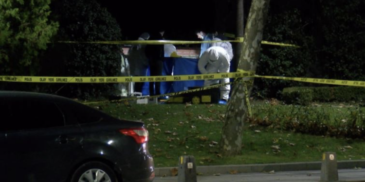 Üsküdar’da polis memuru silahla vurulmuş halde ölü bulundu