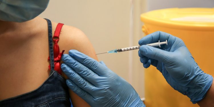 Üçüncü doz Biontech uygulaması başladı