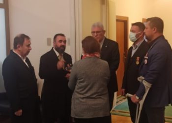 İYİ Parti Meclis'te gazi ve şehit aileleri ile bir araya geldi