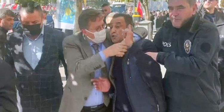 İYİ Parti Milletvekili Lütfü Türkkan, Bingöl’de vatandaşa küfür etti