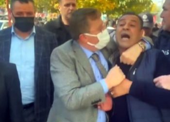 İYİ Partili Türkkan, Bingöl'de 'hakaret ettiği' için özür diledi