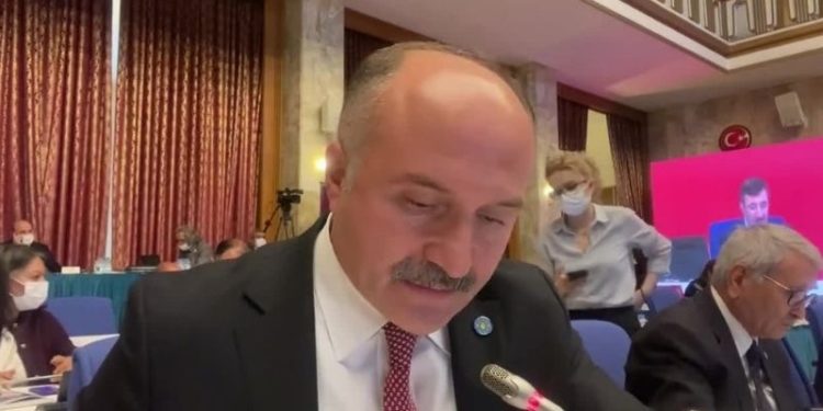 İYİ Partili Usta: Erdoğan, 'Bir ekonomi nasıl çökertilir' kitabını yazmaya başladı