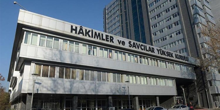 İddia: AKP, HSK üyeliği için 'çok maaşlı' ismi aday gösterecek