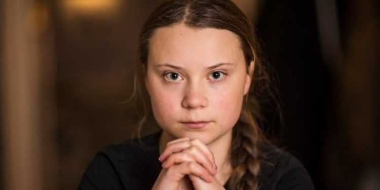İklim aktivisti Greta Thunberg'in grubu Atatürk'ü Hitler'e benzetti