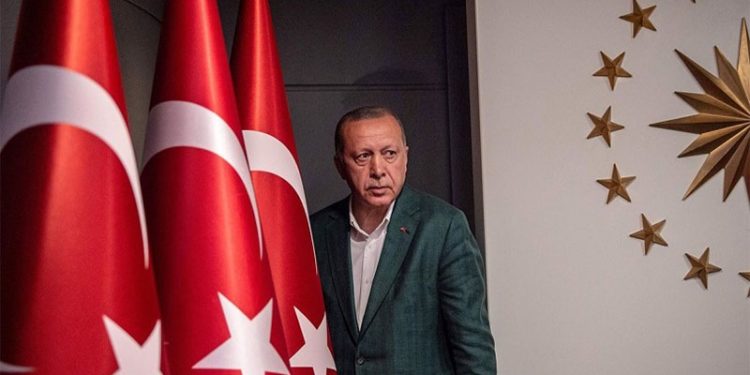 İktisatçı Prof. Dr. Boratav: Hükümet, ülkeyi ağır bir tıkanmanın eşiğine getirdi