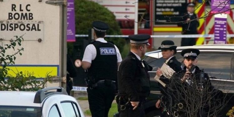 İngiltere'de otomobil patladı: Bir kişi hayatını kaybetti