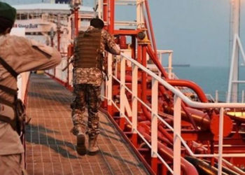 İran: ABD Umman Denizi'nde bir petrol tankerine el koymaya çalıştı