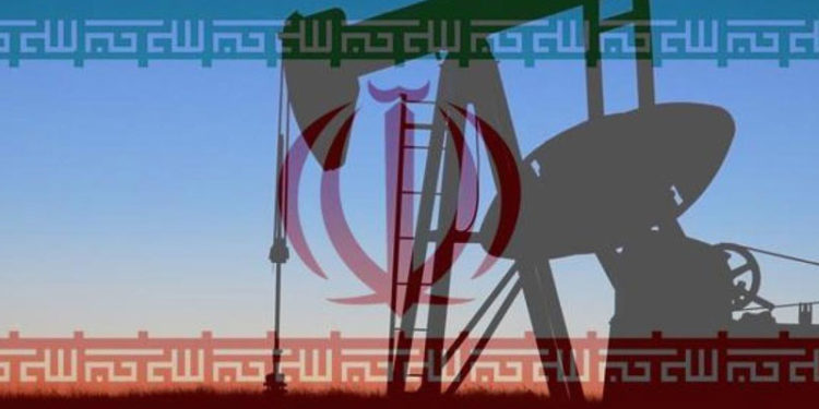 İran Cumhurbaşkanı Yardımcısı: Petrolü kaçak satıyor ve parasını gizlice getiriyoruz