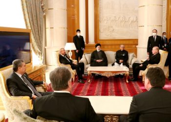 İran, Türkmenistan ve Azerbaycan doğalgaz takas anlaşması imzaladı